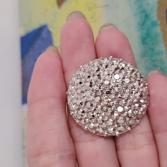 Set of 2 Silver tone brushed mirrored oversize buttons Fantastic dazzling - Picture 2 of 6